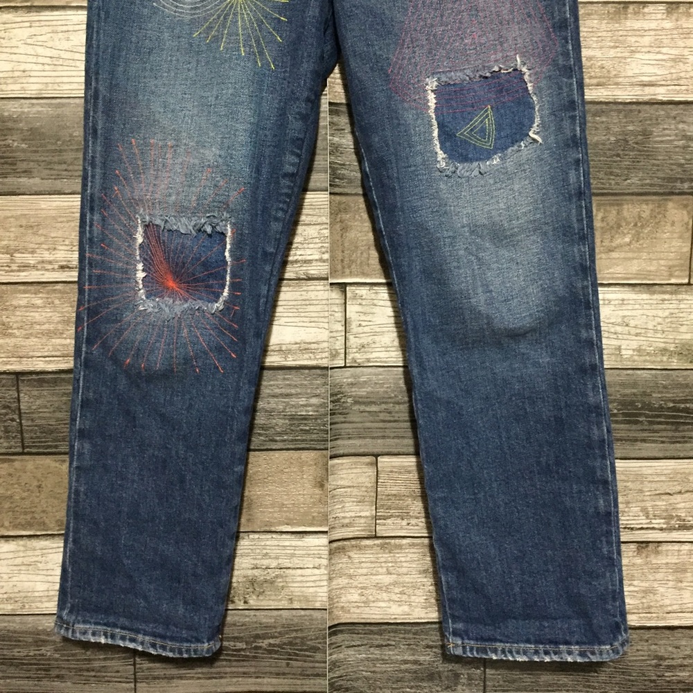 Alice + Olivia Blue High Rise Jeans with Colorful Embroidery - Picture 6 of 11